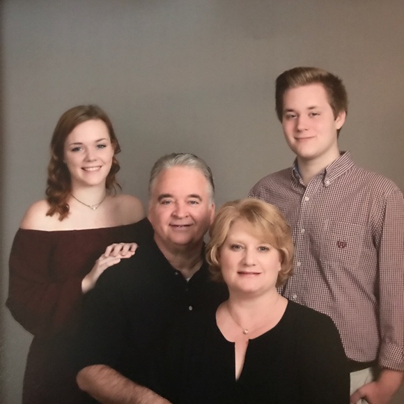 Meet your Posher, Elizabeth - Picture 4 of 5